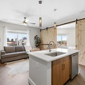  Apartment The Iconic W/cityskyline View The Gulch