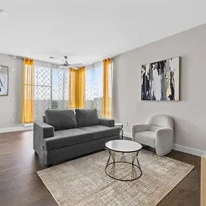  Apartment Billionaire's Nest Penthouse The Gulch